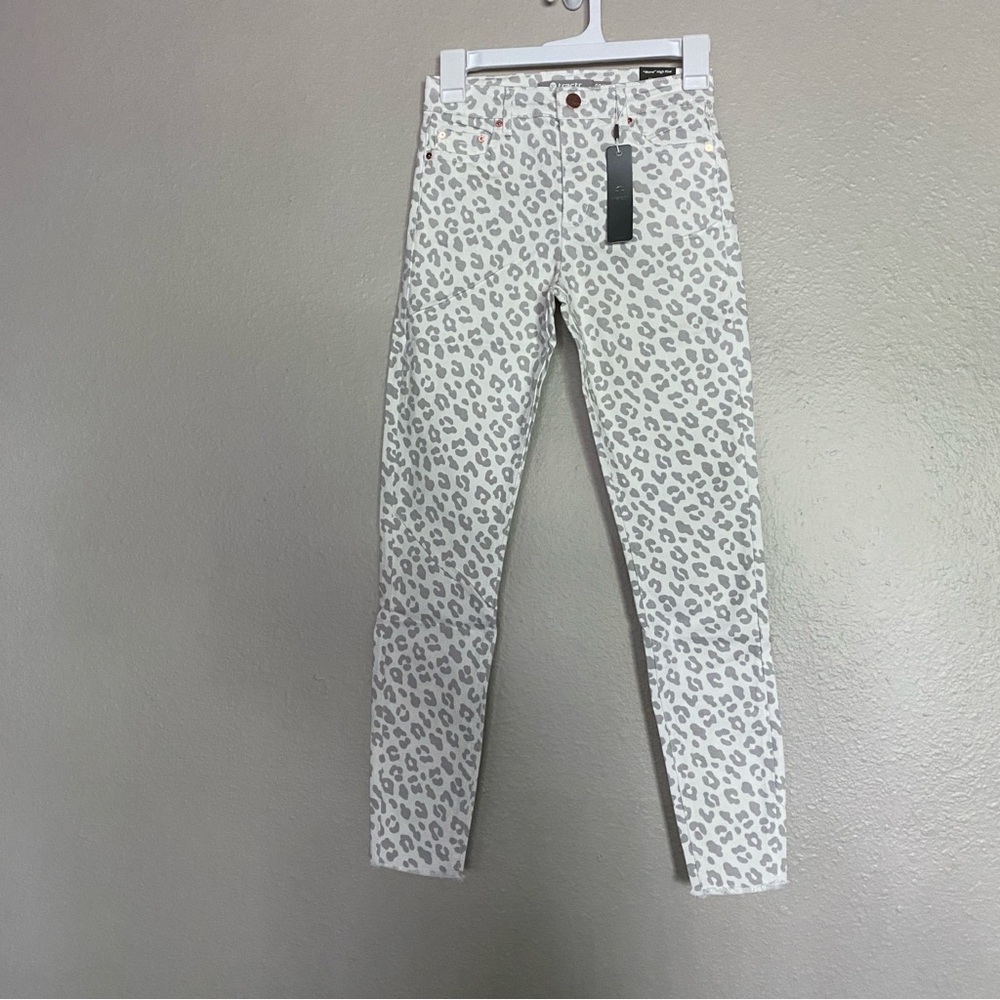 NWT Tractr “Mona” Slim Fit High-Rise Pants | Leopard Print | Size 00/24